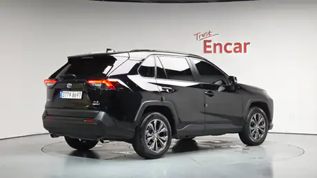 2024 Toyota RAV4 2.5 2WD Hybrid XLE